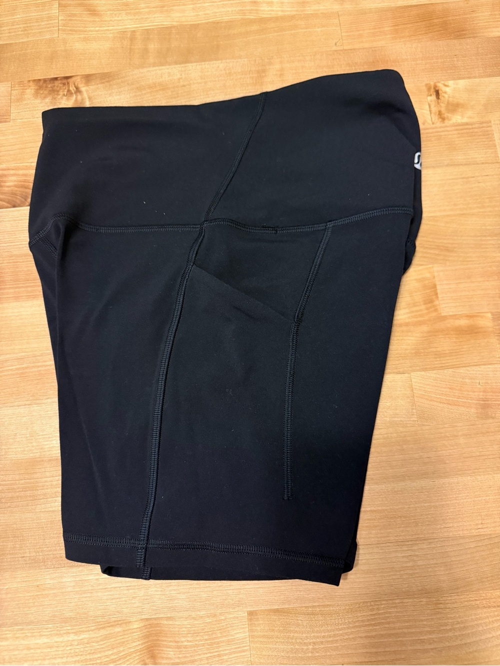 Lululemon Fast and Free Biker Shorts - Picture 3 of 4